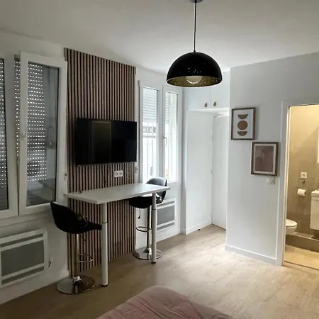 Lejlighed Eiffel Tour Cosy Rosalia Paris