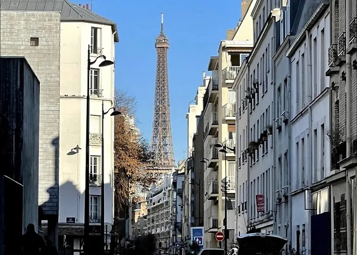 Eiffel Tour Cosy Rosalia *